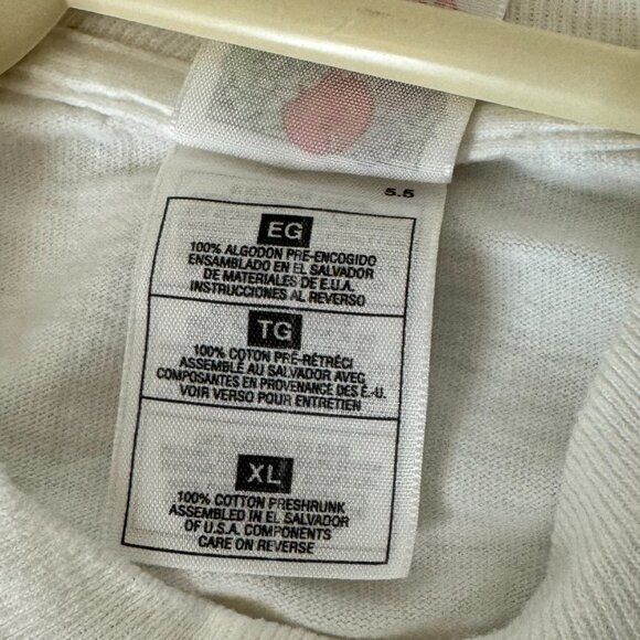 Vintage 90's Guinness Graphic T-shirt - Picture 10 of 11